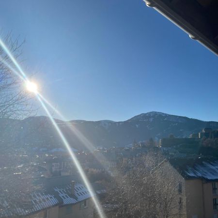 Appartement Au Coeur De Seyne Esterno foto