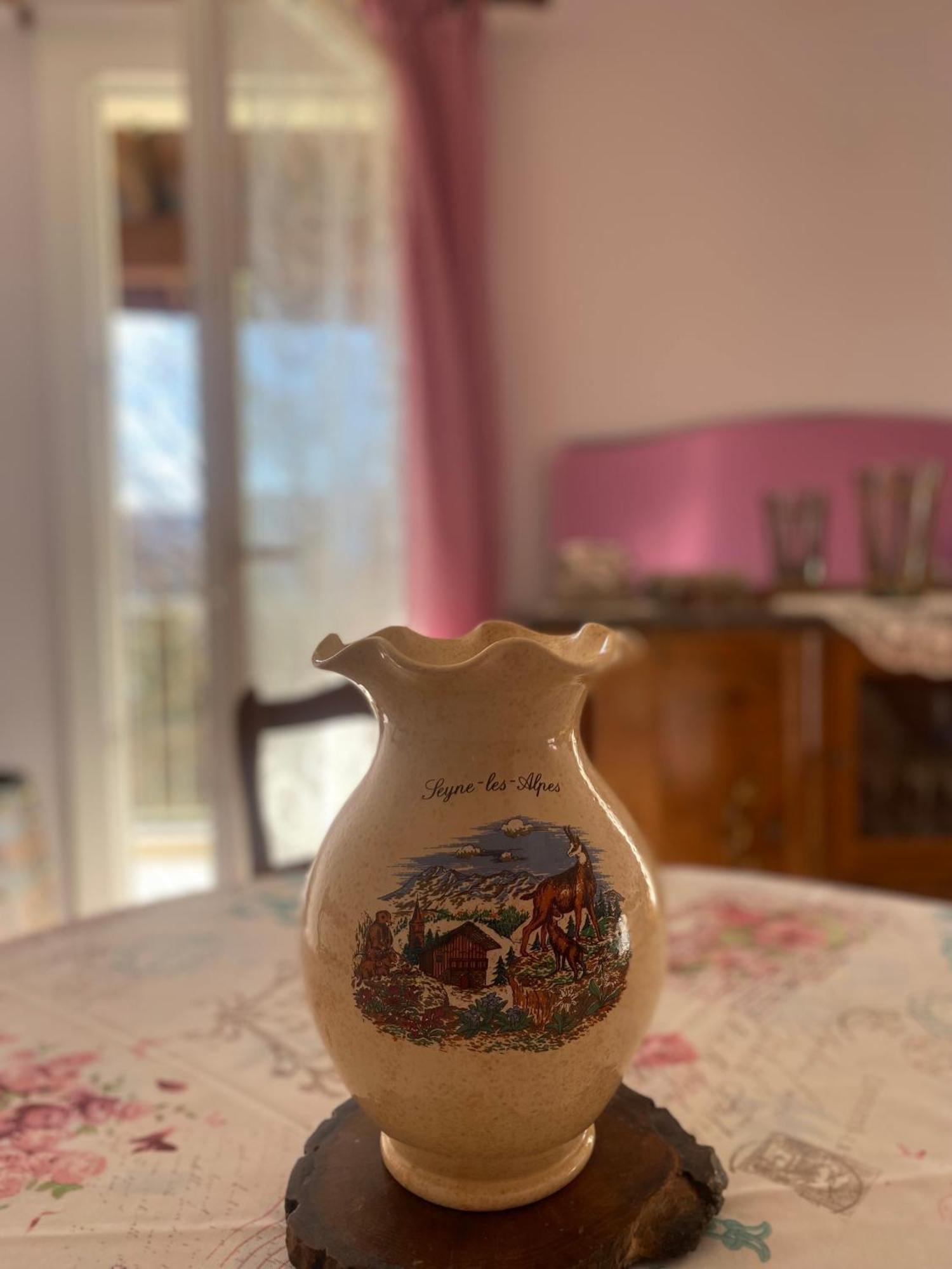 Appartement Au Coeur De Seyne Esterno foto