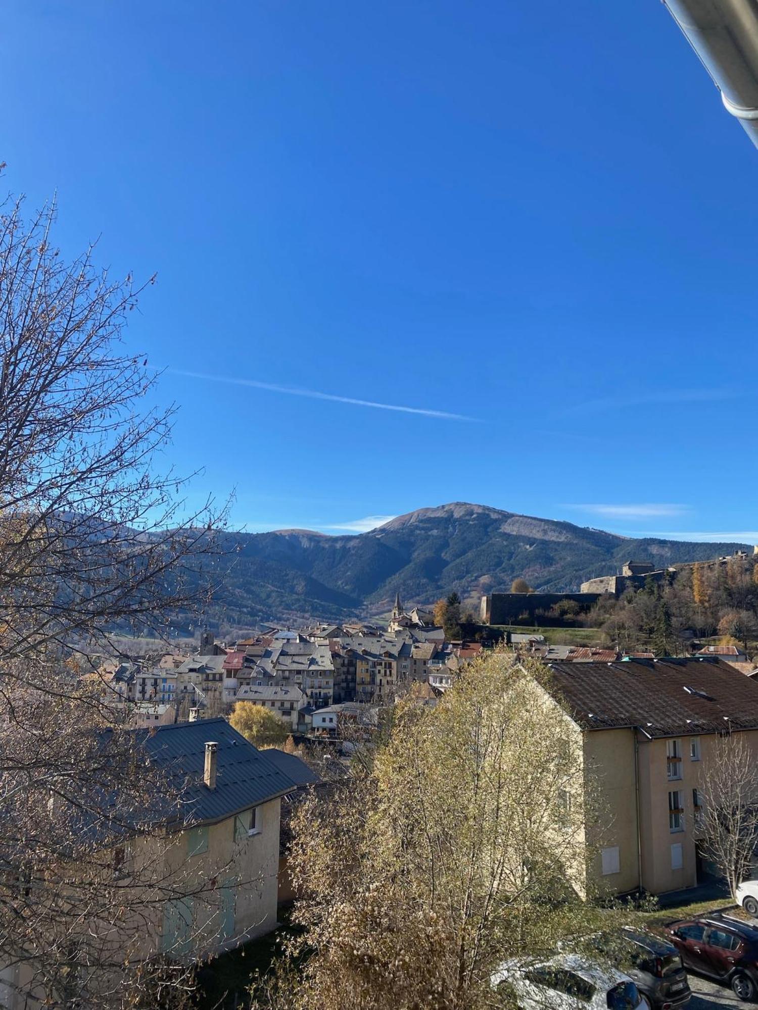 Appartement Au Coeur De Seyne Esterno foto
