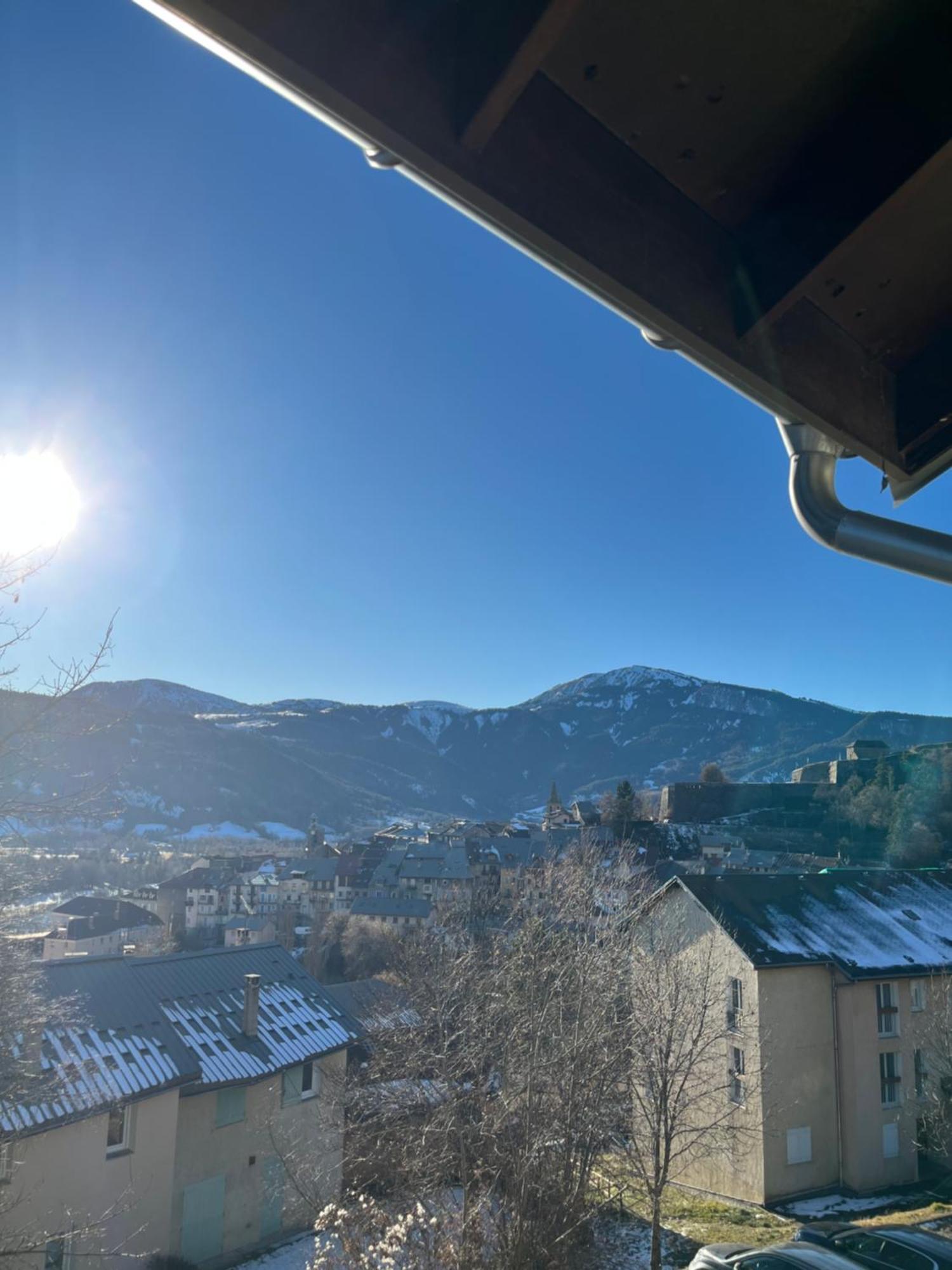 Appartement Au Coeur De Seyne Esterno foto